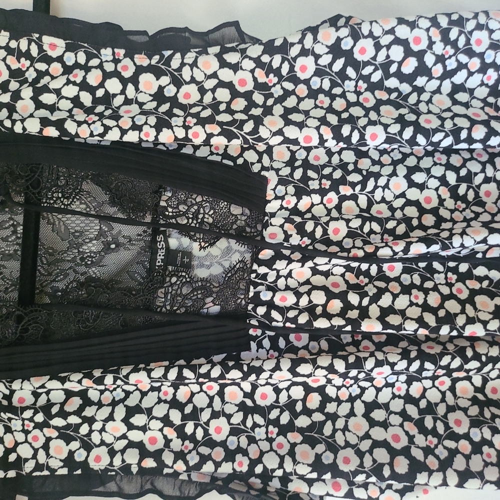 Express blouse Size Large